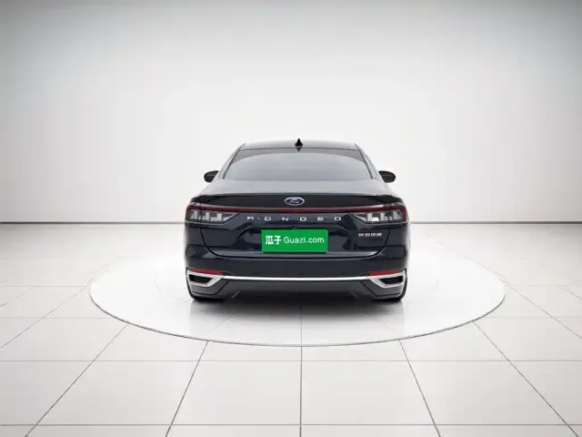 Ford Mondeo — Фото автомобиля 3