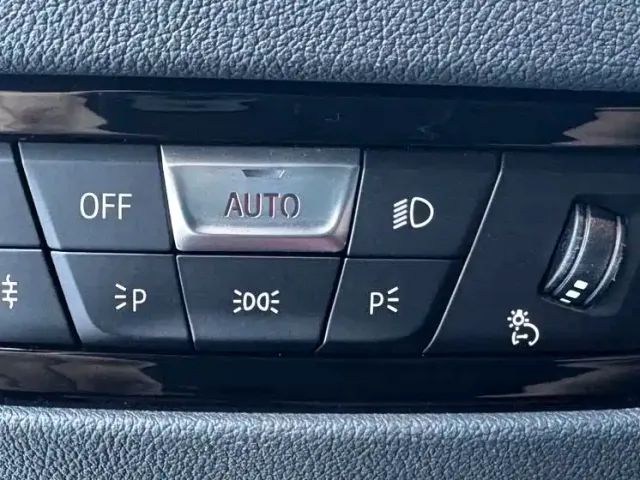 BMW 3 Series — Фото автомобиля 7
