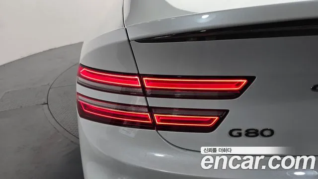 Genesis G80 Бензин 3.5 турбо AWD — Фото автомобиля 23