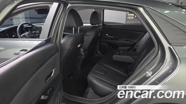 Hyundai Avante CN7 — Фото автомобиля 17