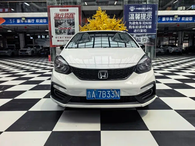 Honda Fit — Фото автомобиля 2