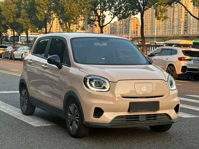 Leapmotor T03 — Фото автомобиля 3