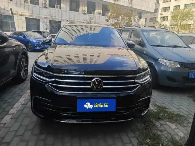 Volkswagen Tiguan L — Фото автомобиля 2