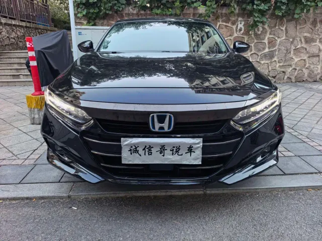 Honda Accord — Фото автомобиля 2