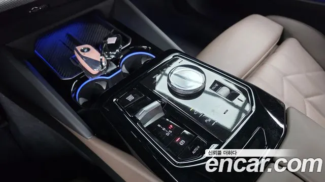 BMW 5 Series G60 — Фото автомобиля 12