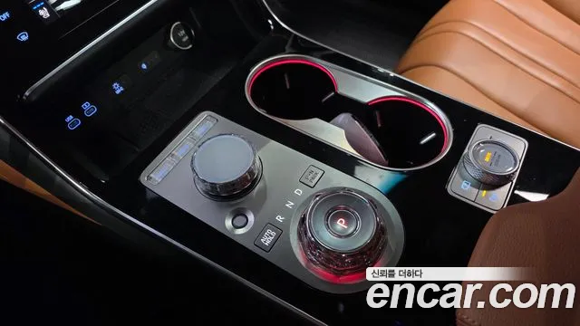 Genesis GV80 — Фото автомобиля 12