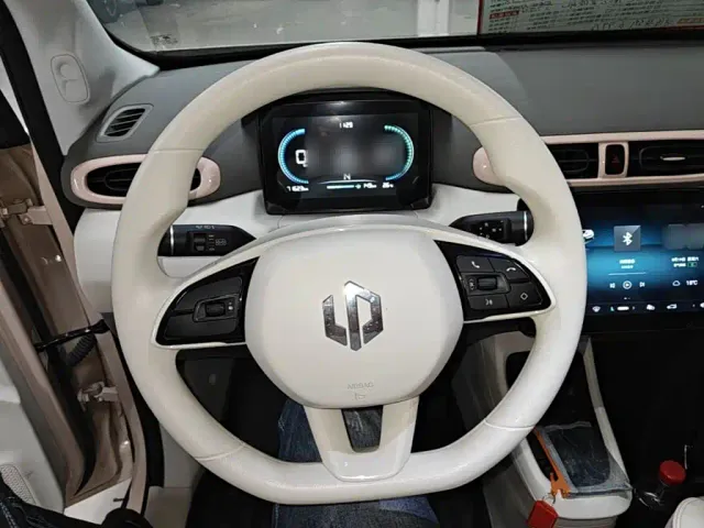 Leapmotor T03 — Фото автомобиля 10