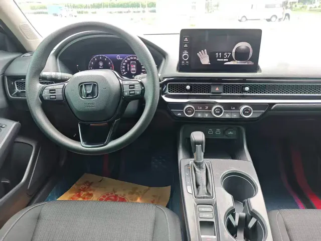 Honda Civic — Фото автомобиля 10