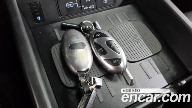 Hyundai Santa Fe MX5 — Фото автомобиля 21