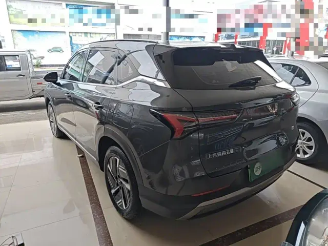 Wuling Starlight S — Фото автомобиля 4