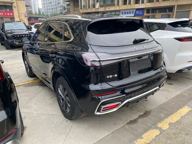 Hongqi HS5 — Фото автомобиля 12
