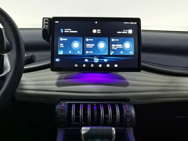 BYD Yuan PLUS — Фото автомобиля 12