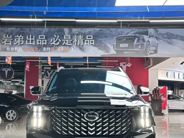 GAC Trumpchi GS8 — Фото автомобиля 3