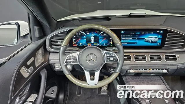 Mercedes-Benz GLS-Class — Фото автомобиля 13