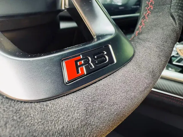 Audi RS Q8 — Фото автомобиля 8
