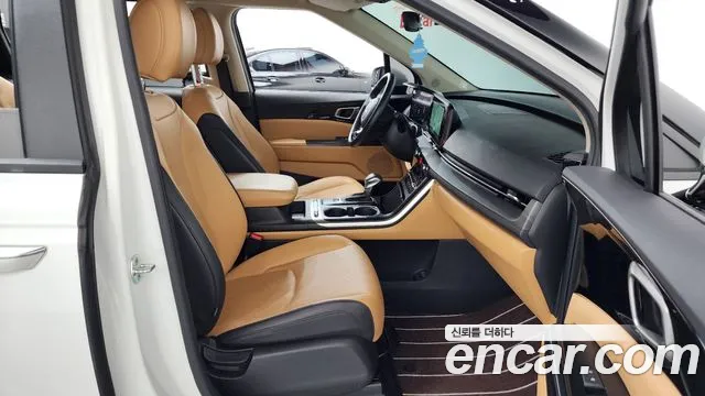 Kia Carnival Generation 4 — Фото автомобиля 16