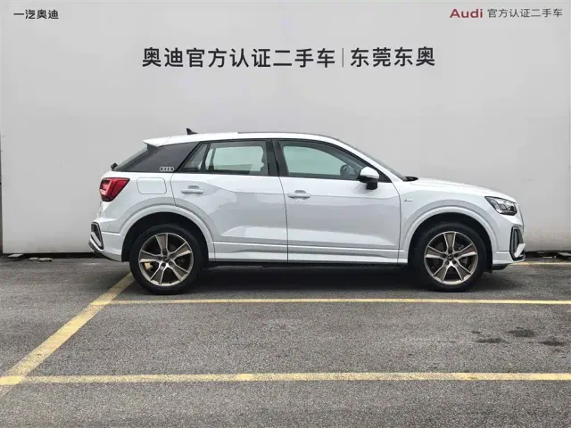Audi Q2L — Фото автомобиля 3