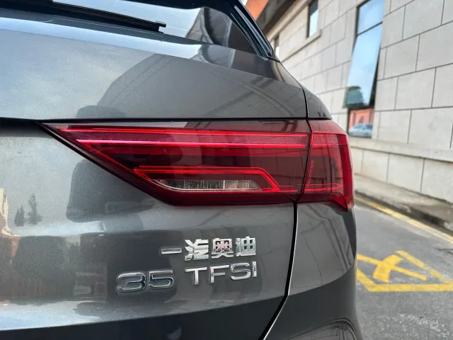 Audi Q3 — Фото автомобиля 7
