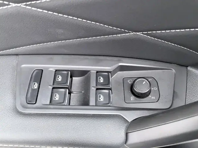 Volkswagen Tiguan L — Фото автомобиля 9