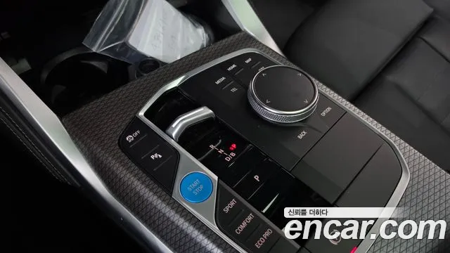 BMW i4 — Фото автомобиля 12