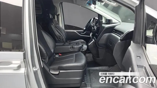 Hyundai Staria — Фото автомобиля 16