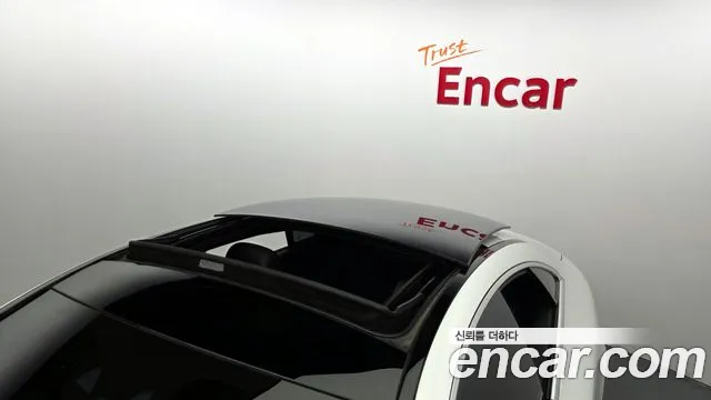 Mercedes-Benz E-Class — Фото автомобиля 20