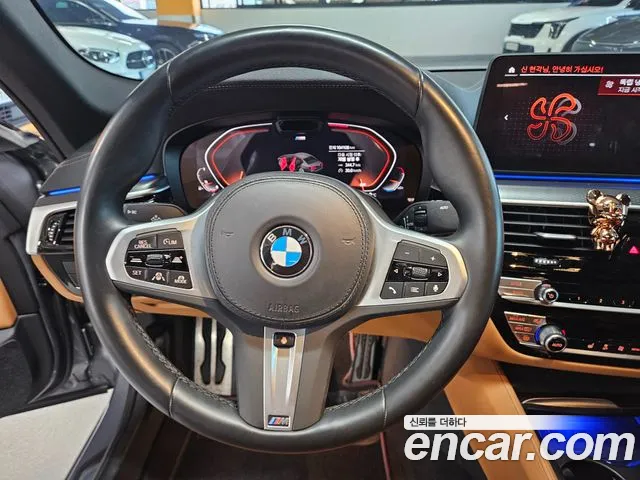 BMW 5 Series G30 — Фото автомобиля 13