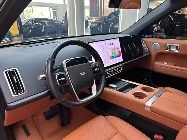 Li Auto Li Auto L6 2024 Max — Фото автомобиля 13