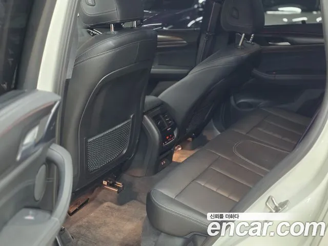 BMW X3 xDrive 20i M Sport Pro — Фото автомобиля 8