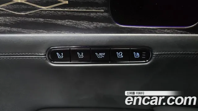 Genesis G90 Бензин 3.5 турбо AWD — Фото автомобиля 20