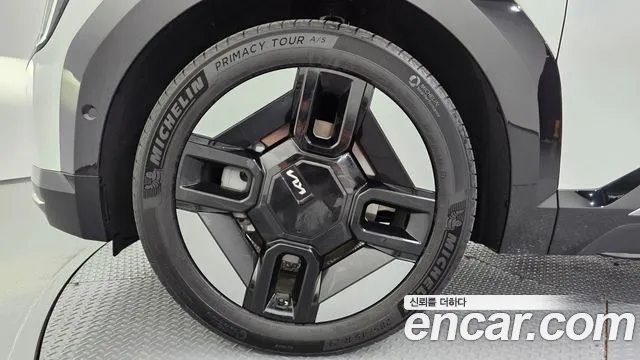 Kia EV9 — Фото автомобиля 2