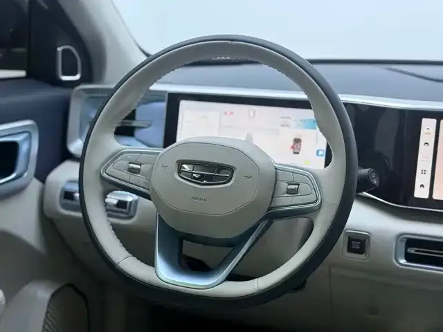 Geely ICON — Фото автомобиля 15
