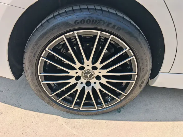 Mercedes-Benz C-Class — Фото автомобиля 18