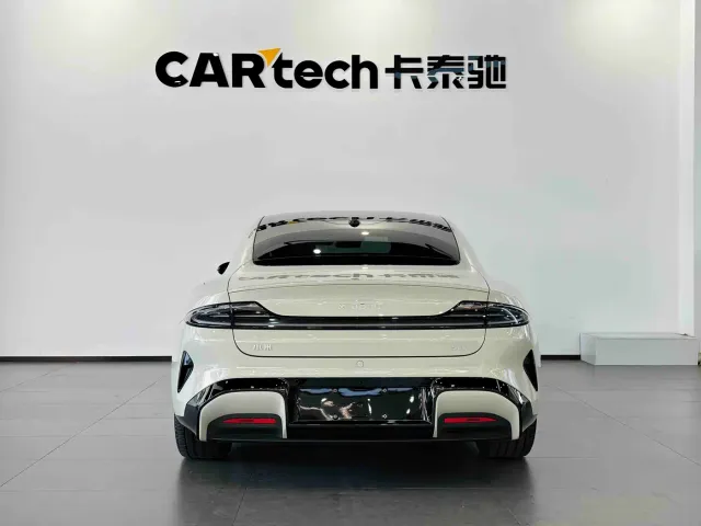 Xiaomi SU7 — Фото автомобиля 6