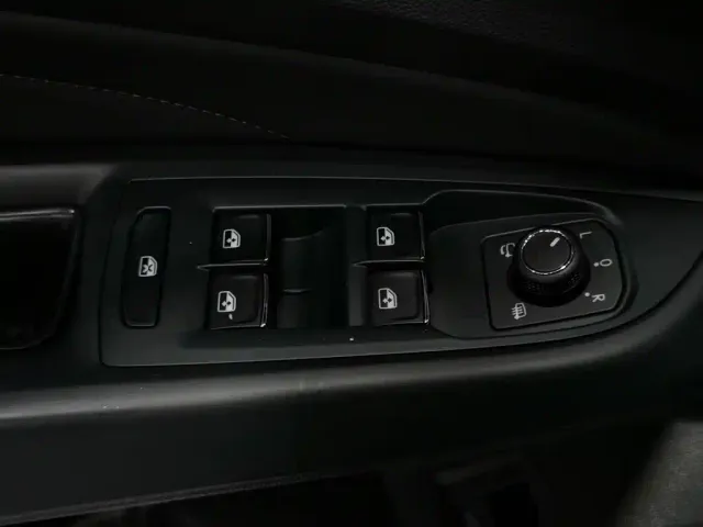 Volkswagen Passat — Фото автомобиля 9