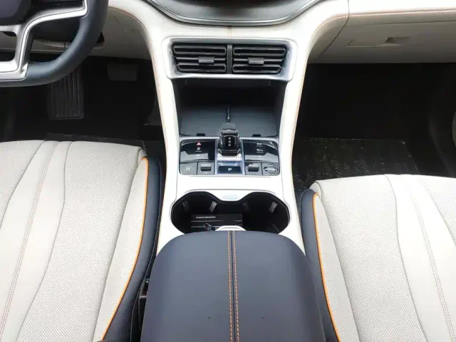 BYD Song PLUS — Фото автомобиля 16