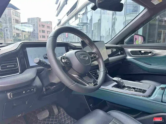 GAC Trumpchi GS8 — Фото автомобиля 10