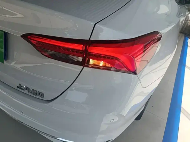 Buick Verano — Фото автомобиля 7