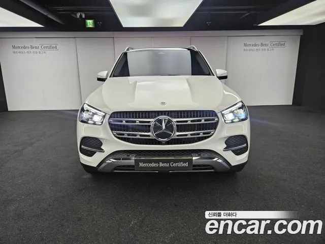 Mercedes-Benz GLE-Class — Фото автомобиля 3
