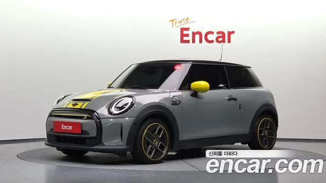 Фотография автомобиля — MINI Cooper Cooper Electric