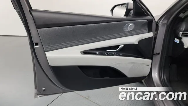 Hyundai Avante CN7 — Фото автомобиля 24