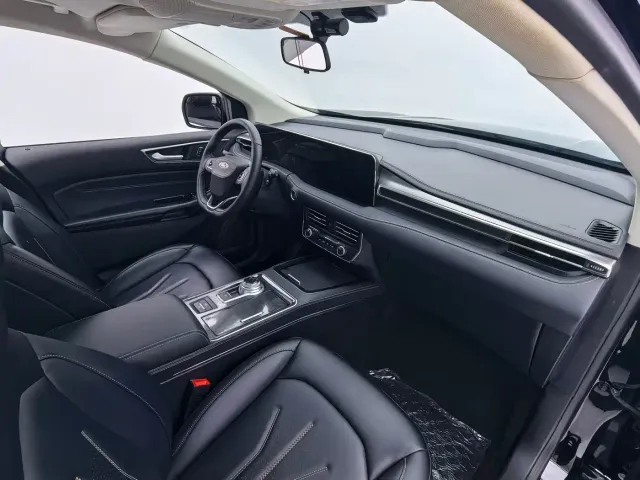 Ford Edge — Фото автомобиля 16