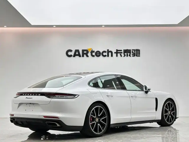 Porsche Panamera — Фото автомобиля 5