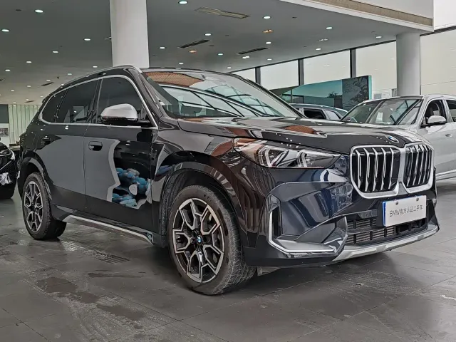 BMW X1 — Фото автомобиля 3