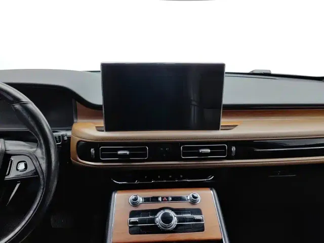 Lincoln Aviator — Фото автомобиля 12