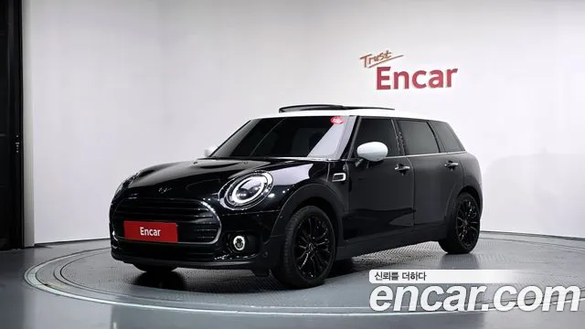 Фотография автомобиля — MINI Clubman