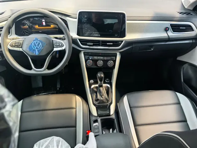 Volkswagen T-Roc — Фото автомобиля 12
