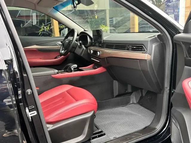 Jetour X70 — Фото автомобиля 3