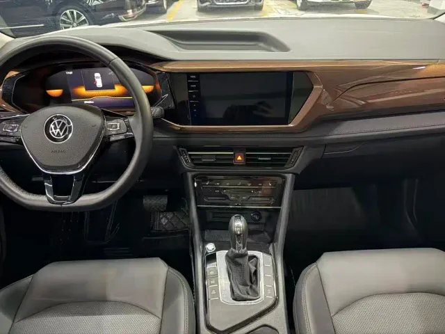 Volkswagen Tharu — Фото автомобиля 9