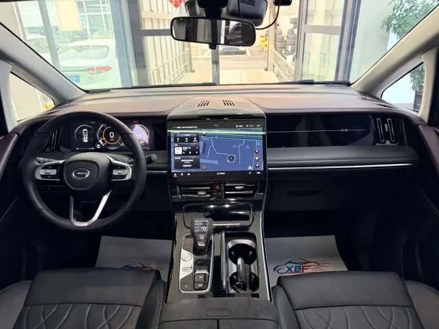 GAC Trumpchi M8 — Фото автомобиля 5